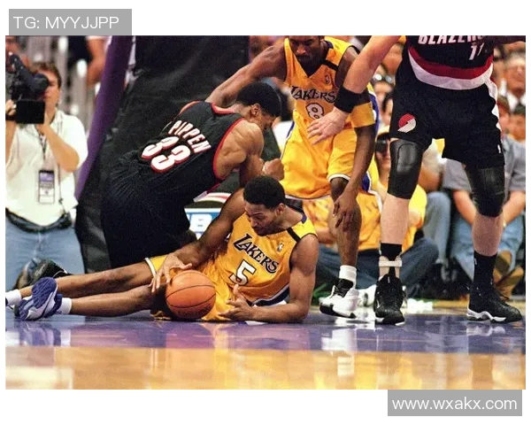 科比传奇：从湖人王朝到篮球永恒传奇的崛起与辉煌